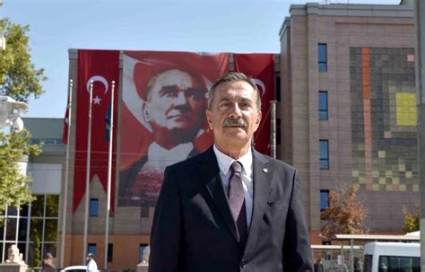 Tepebaşı Belediye Başkanı Ahmet Ataç; “Kentimizi daha güzel yarınlara taşıyacağız”